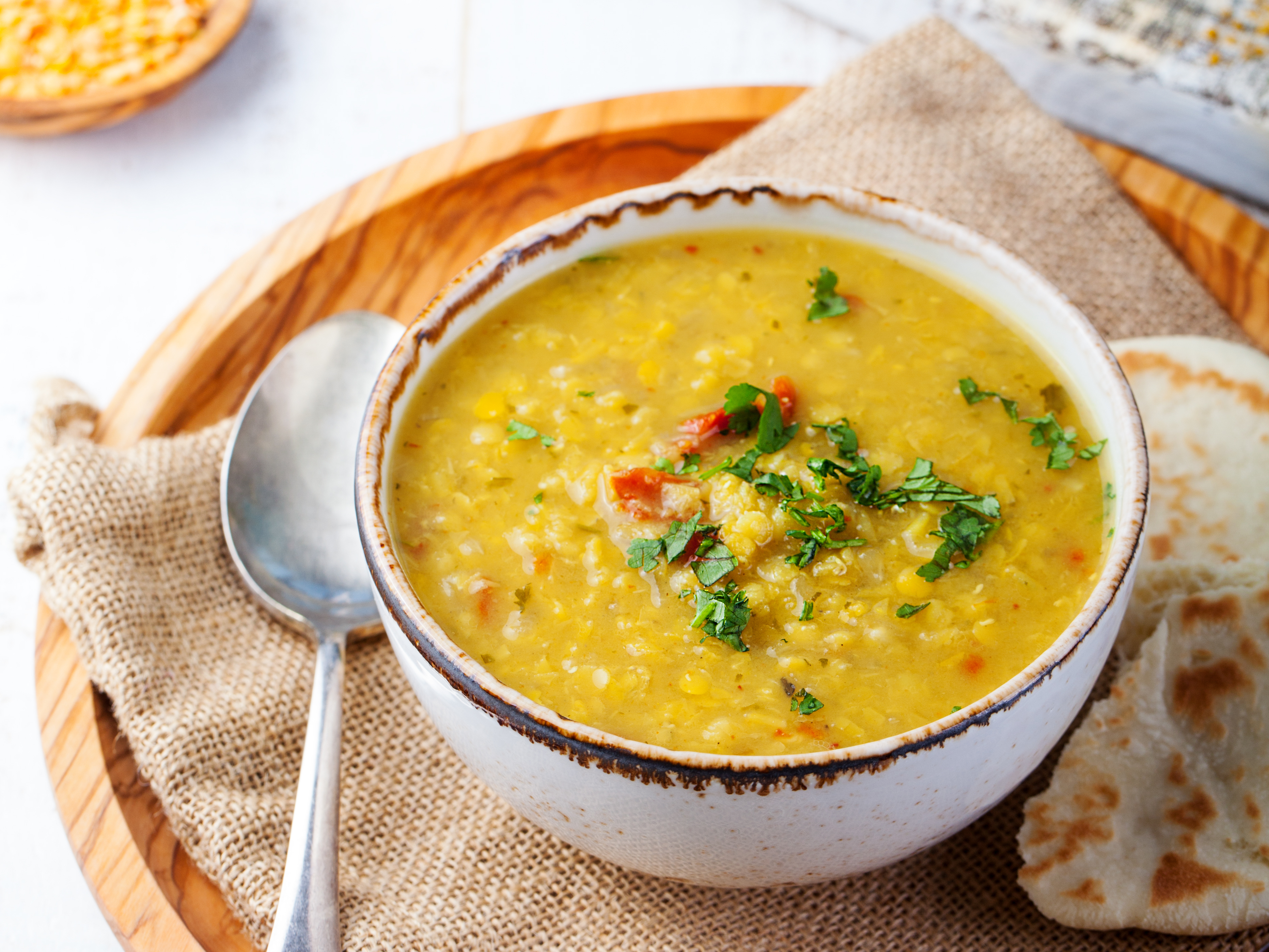 Foto: Shutterstock - Anna_Pustynnikova Bild på skål med Daal