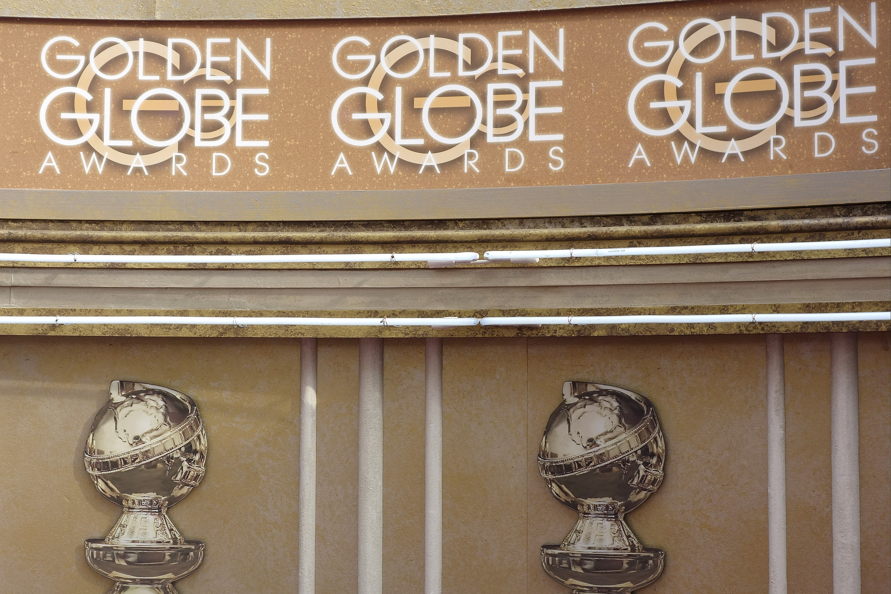 Golden globe vägg