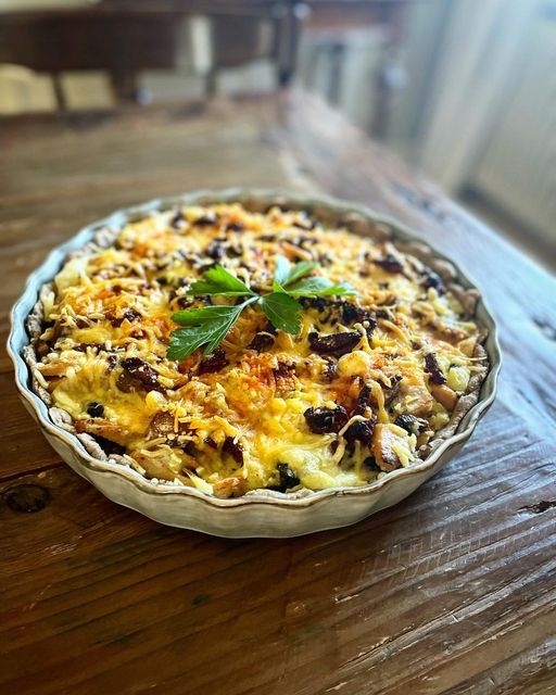 Foto: Björn Håkansson / @proteinbrist Vegansk kycklingpaj med soltorkad tomat