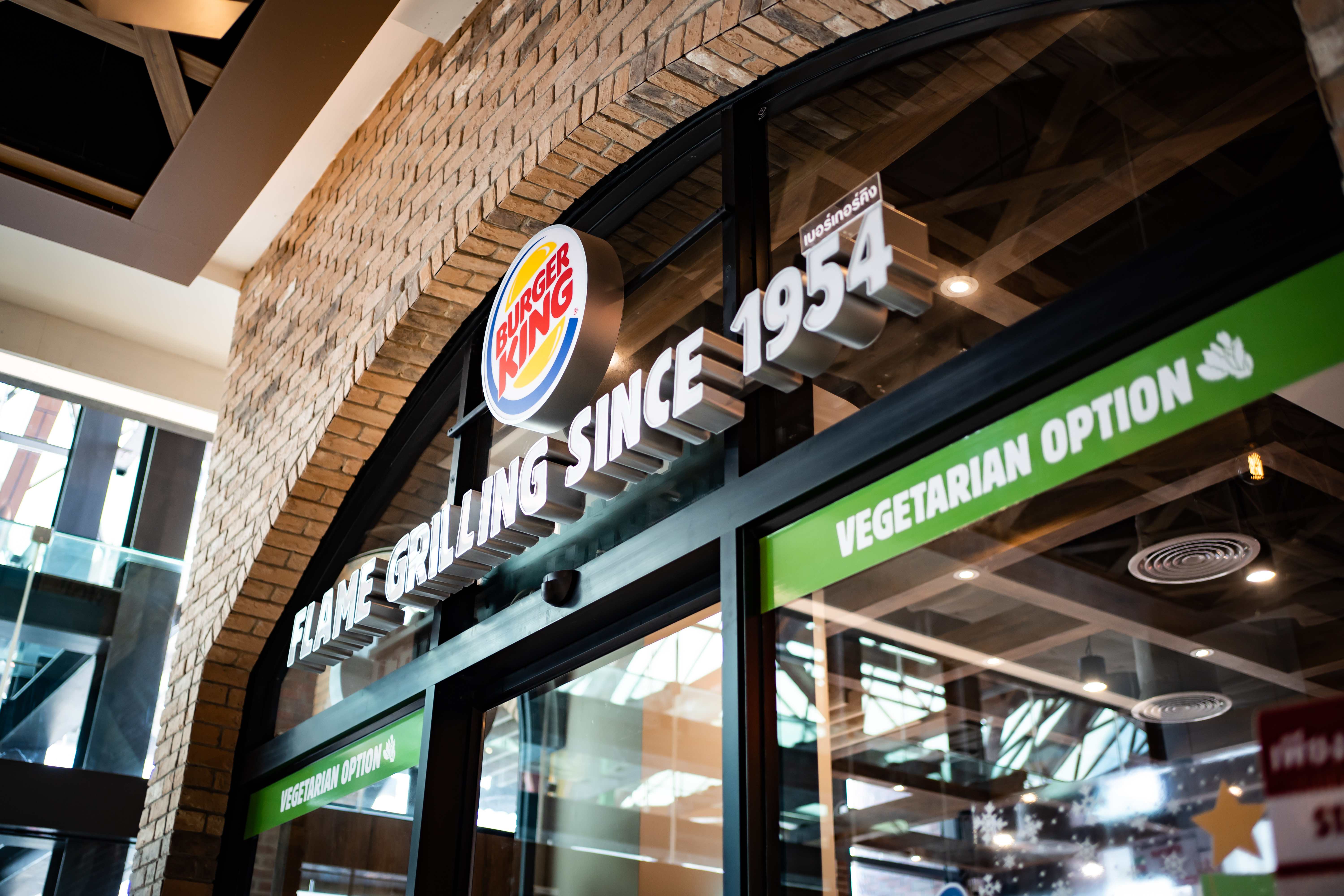 Foto: Wachiwit/Shutterstock Bild på Burger King i Bangkok