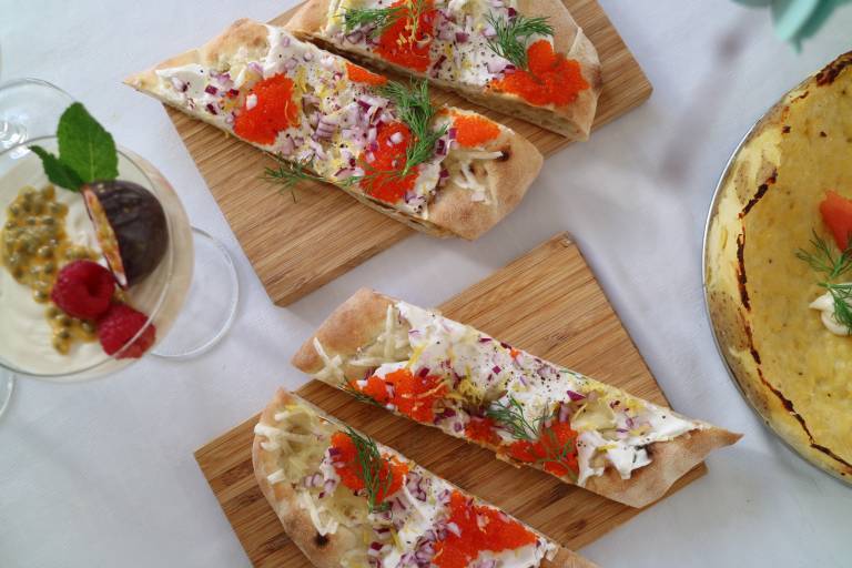 Vegansk Pinsa med tångcaviar