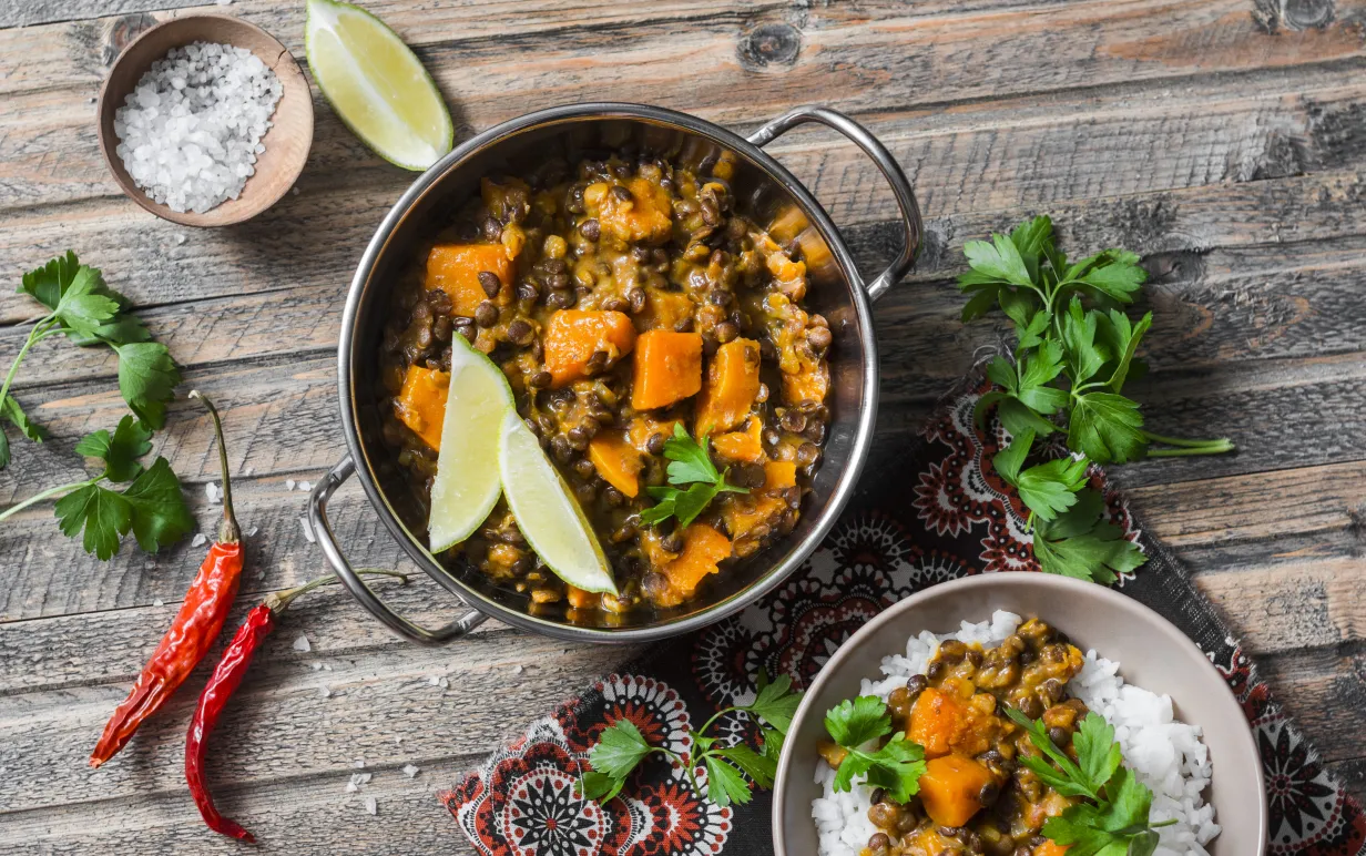 Bild tagen ovanifrån på en gryta