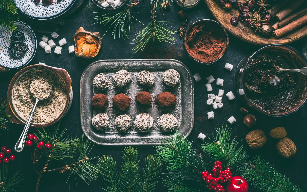 Vegansk godis på ett uppdukat julbord