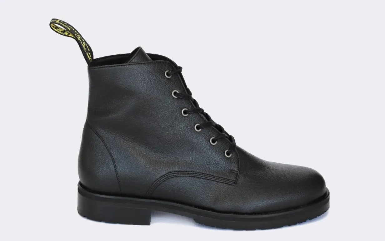 Veganska skor av äppelläder