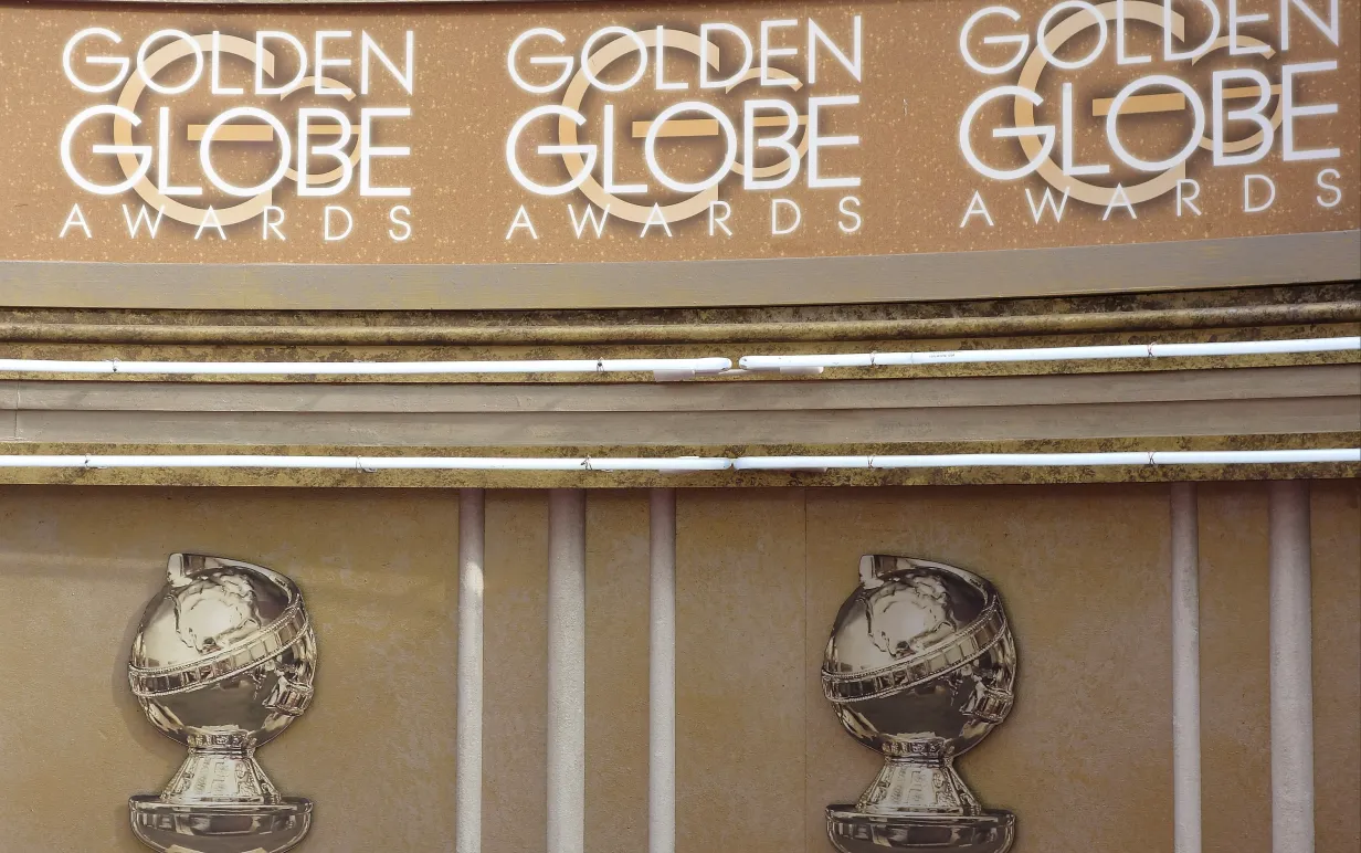 Golden globe vägg
