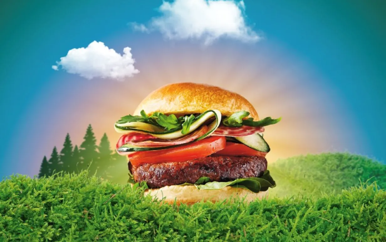 vegansk burgare med en idyllisk bakgrund