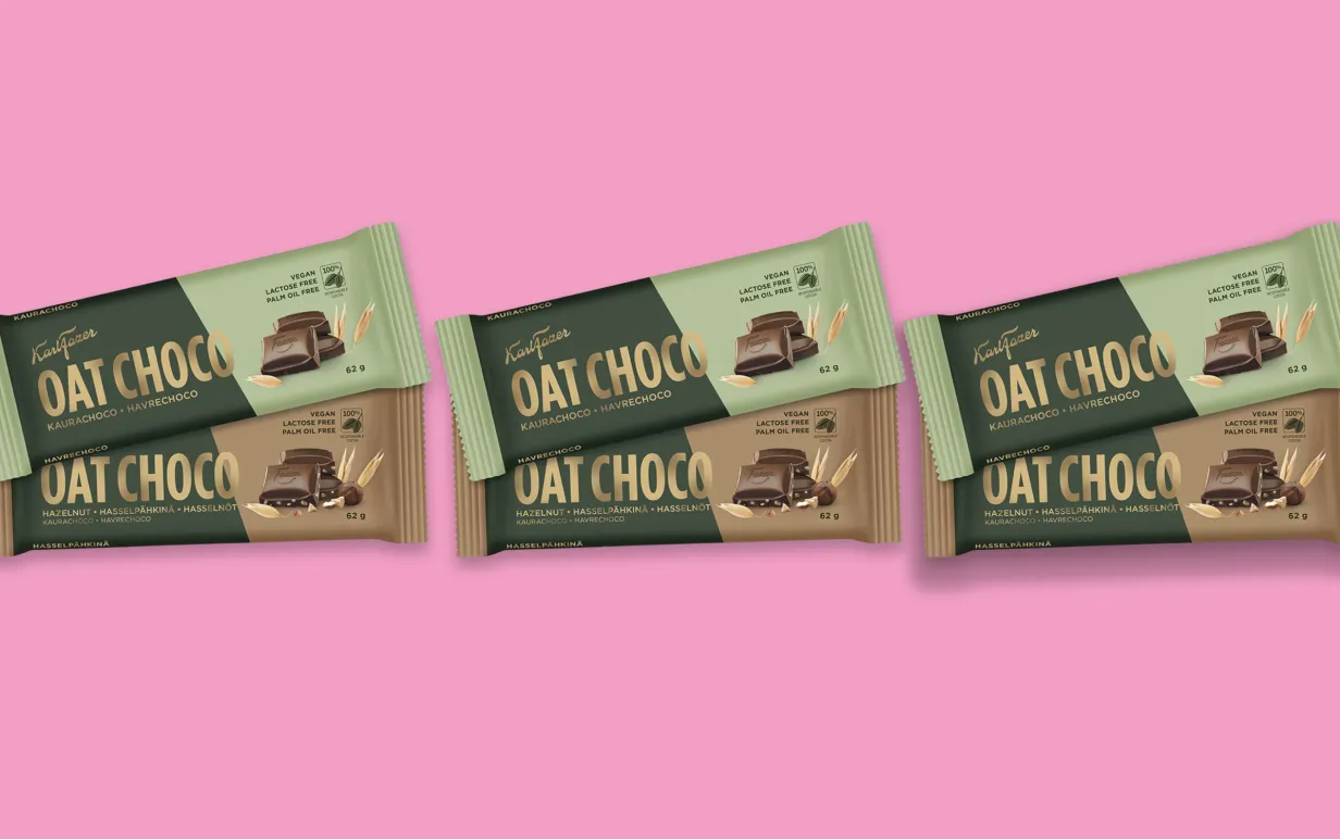 6 veganska chokladkakor mot en rosa bakgrund.