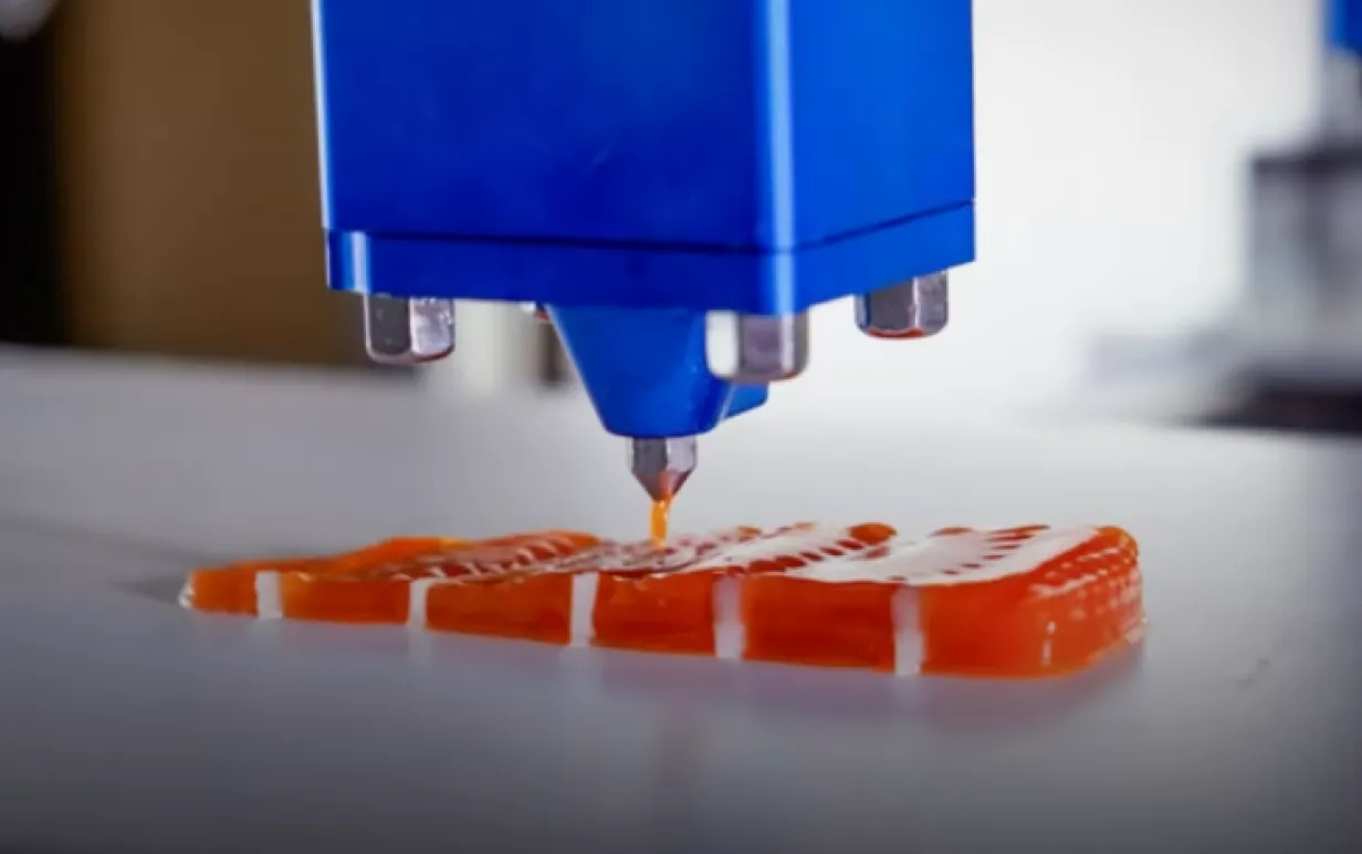 3D printer som är i processen att göra en växtbaserad laxfilé