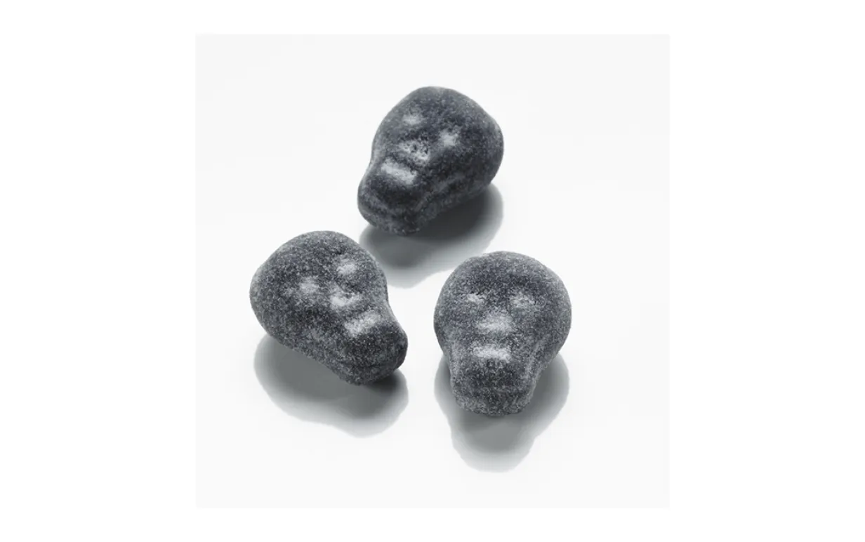 tre godisar mot en vit bakgrund