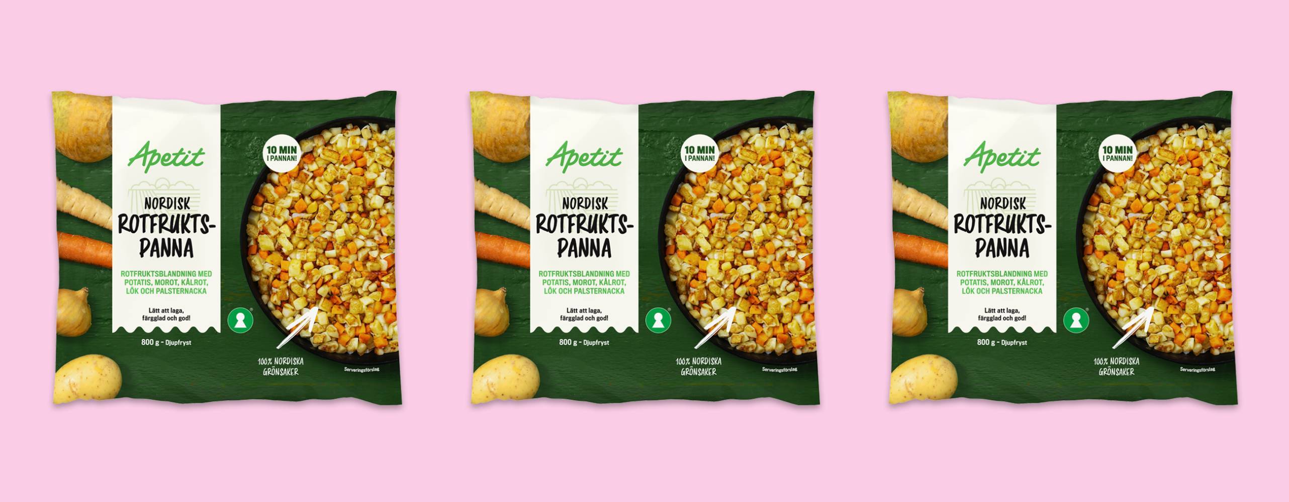 Tre påsar med rotfruktspytt uppradade mot en ljusrosa bakgrund.