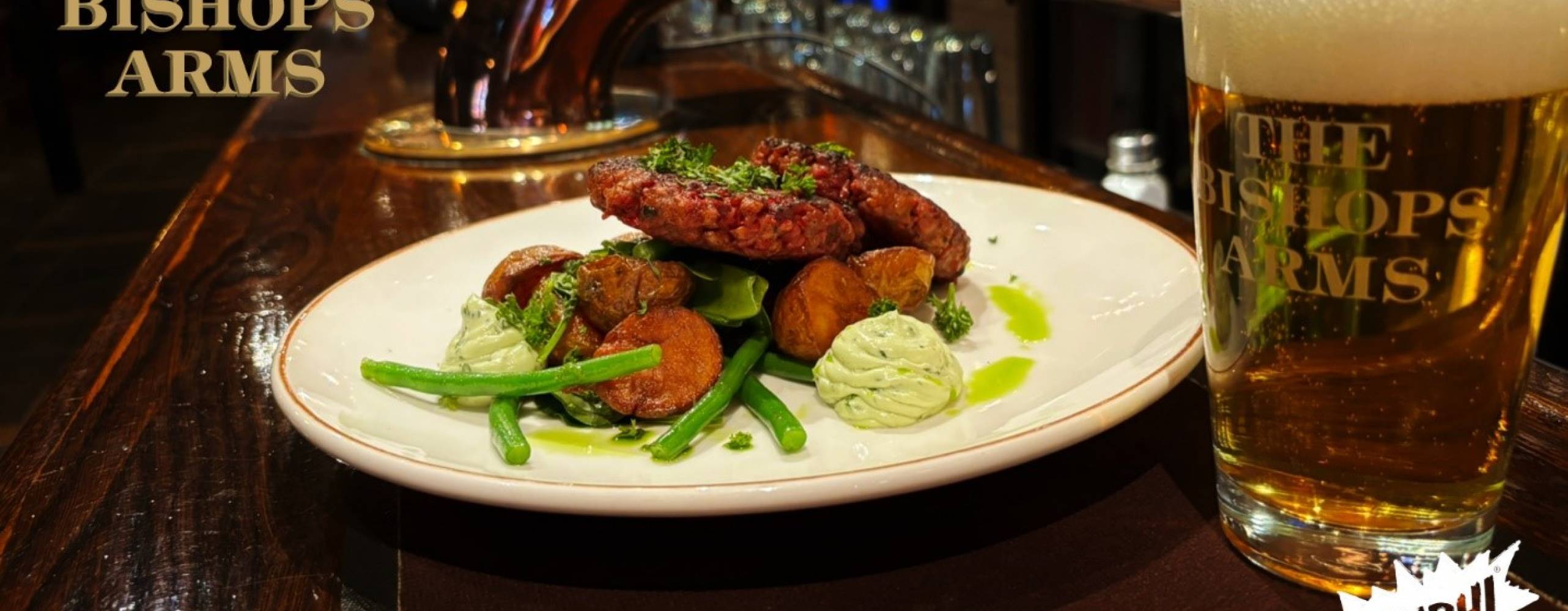 Veganskt köttsubstitut på en tallrik