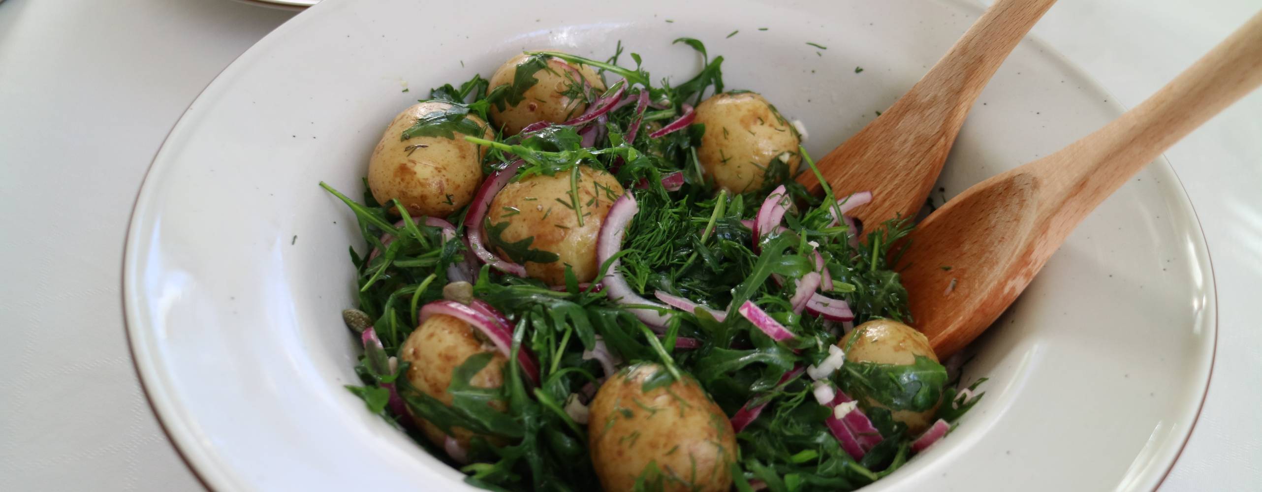 Potatissallad med senapsvinägrett